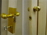 Dřevěné shrnovací dveře - detail uzavírání
